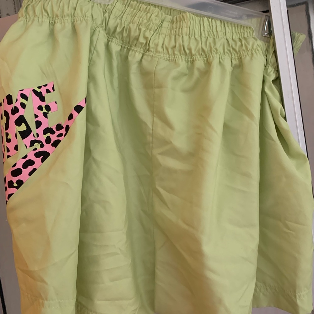 Nike athletic shorts xl